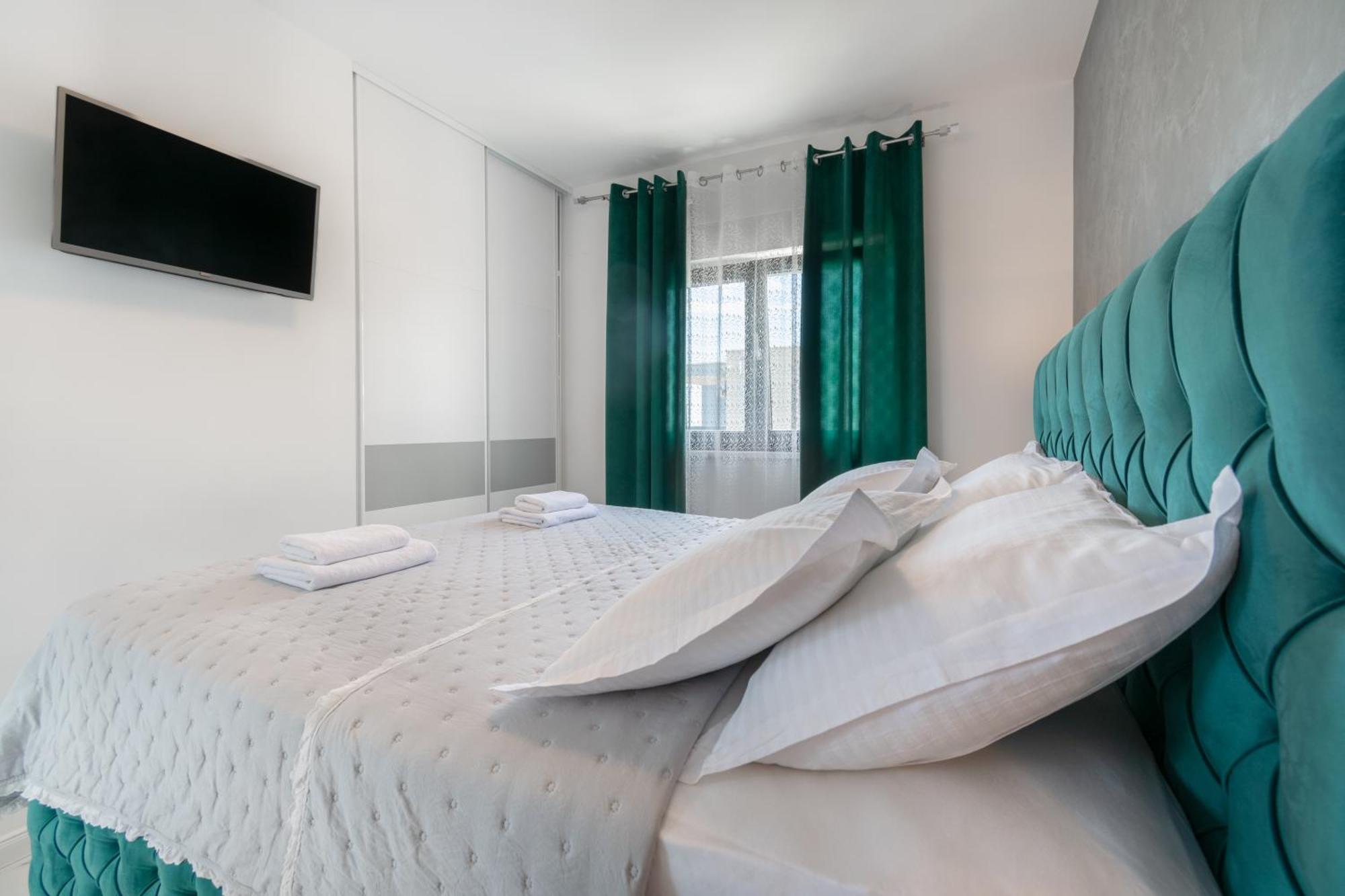 Lux Penthouse Panoramic View With Jacuzzi Makarska Exterior foto